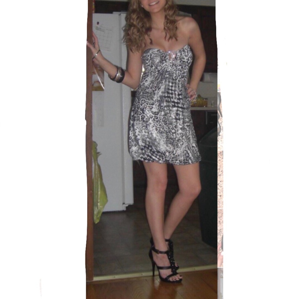 Black Heels w Diamond Detail